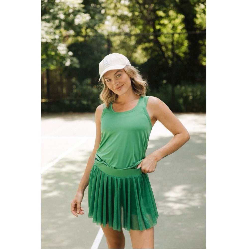 Albion Fit Venus Tank in Court Green, size M